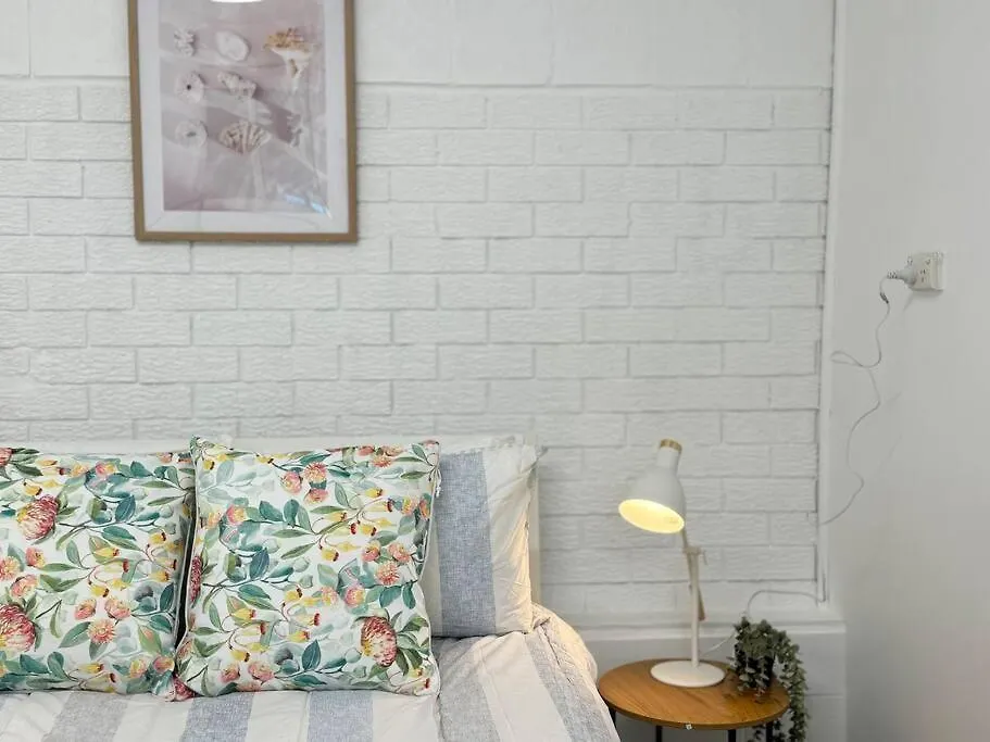 Macgregor 2Bed Studio 3Elc Brisbane